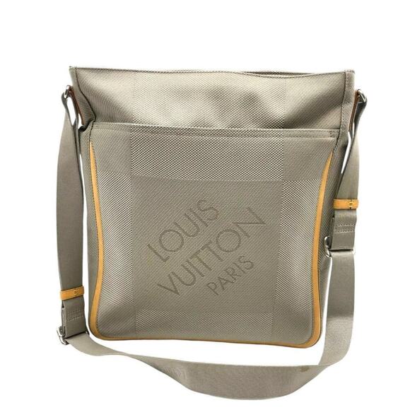 LOUIS VUITTON Damier Geant Compagnon Shoulder Crossbody Bag - Picture 3 of 16